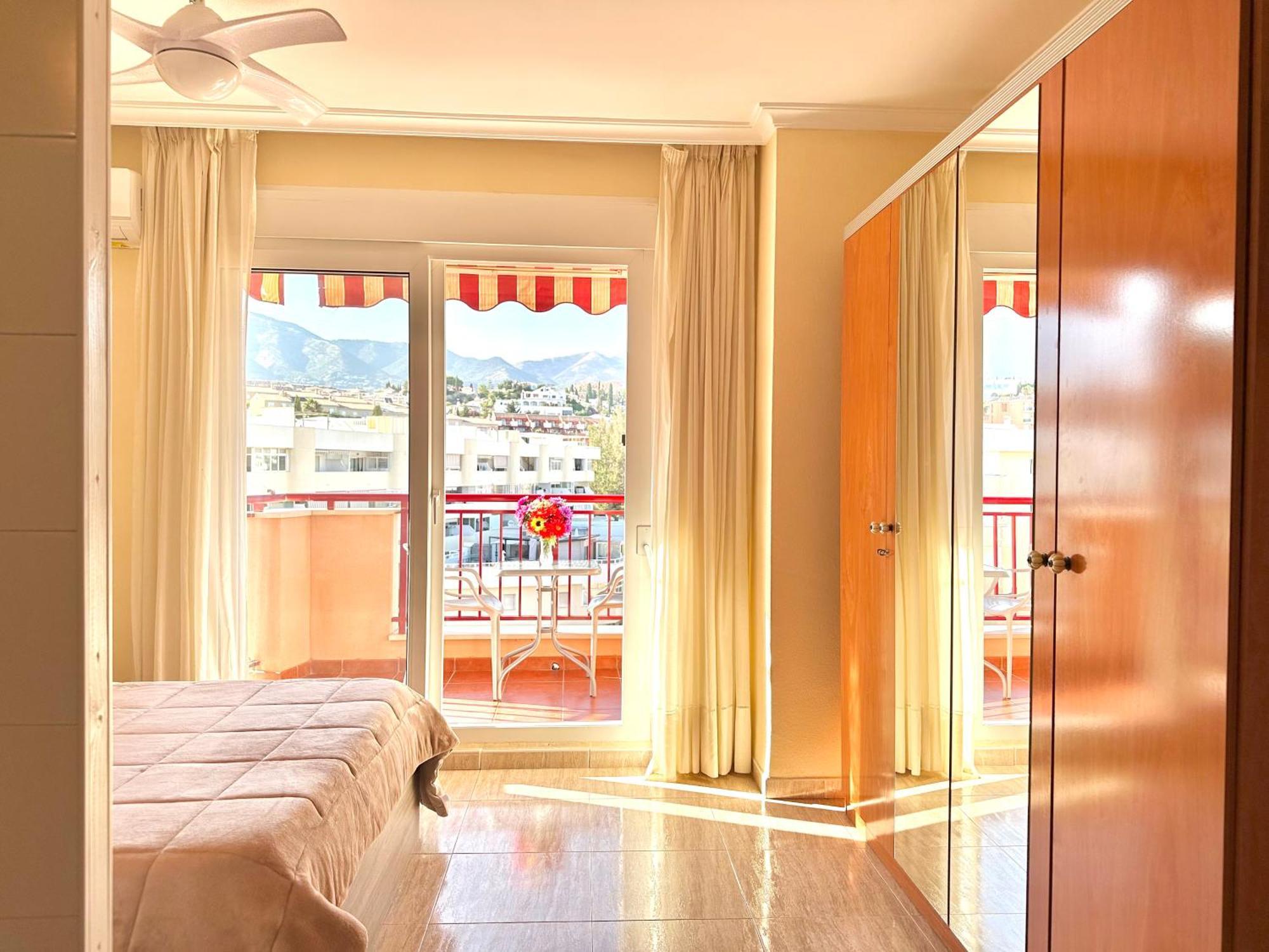 Studio In Costa Del Sol, Sea, Sunshine & Views Фуэнхирола Экстерьер фото