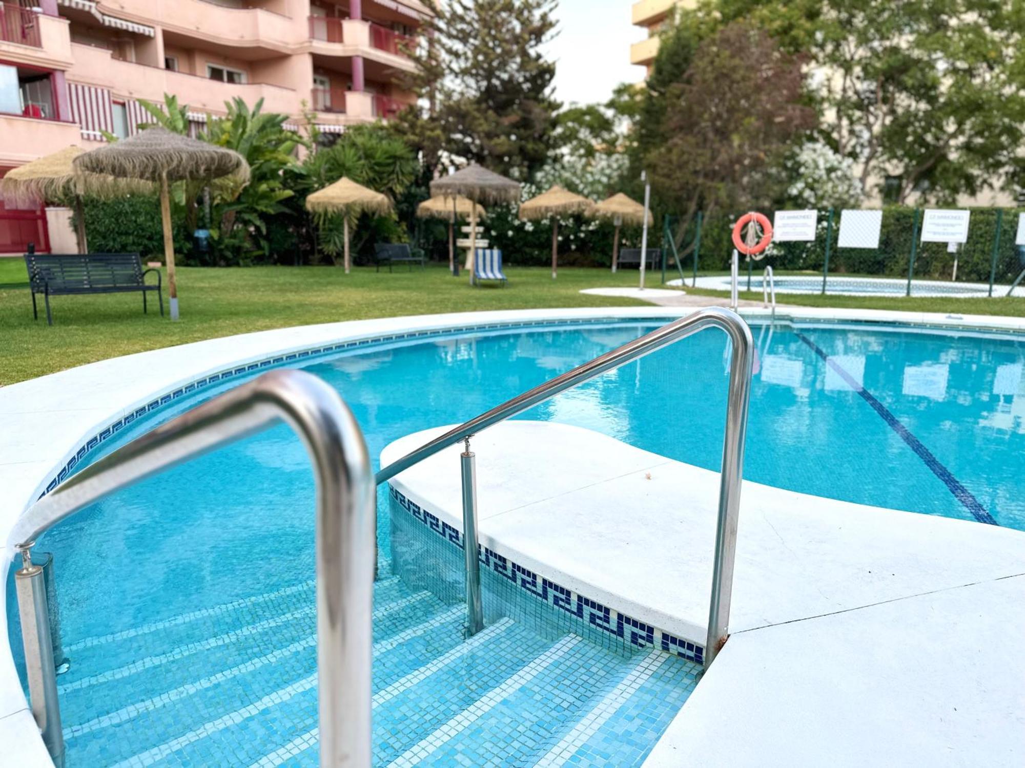 Studio In Costa Del Sol, Sea, Sunshine & Views Фуэнхирола Экстерьер фото