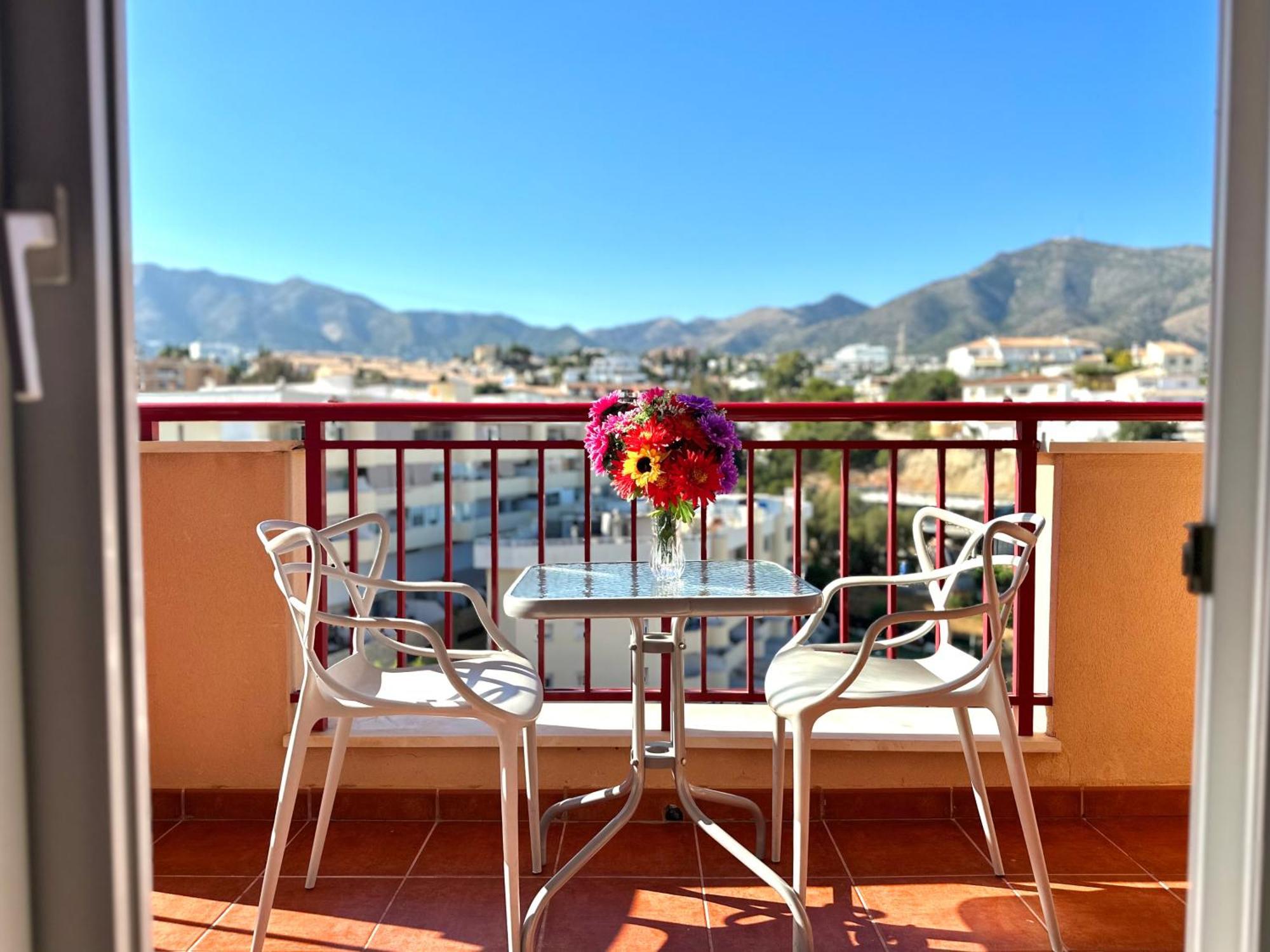 Studio In Costa Del Sol, Sea, Sunshine & Views Фуэнхирола Экстерьер фото