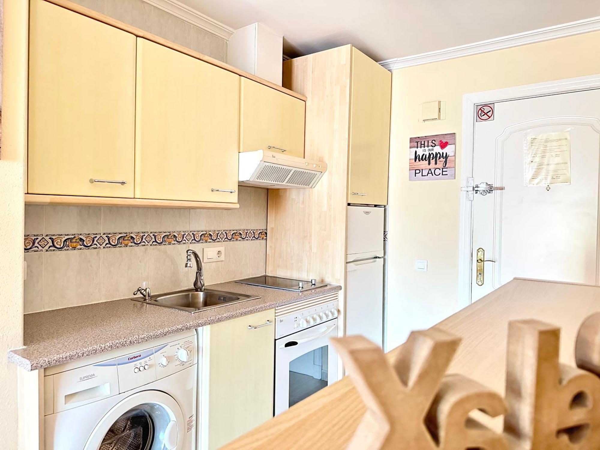 Studio In Costa Del Sol, Sea, Sunshine & Views Фуэнхирола Экстерьер фото